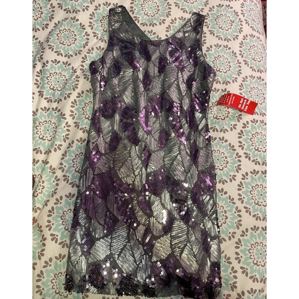 Sequin Patterned Dress - Picture 3 of 4